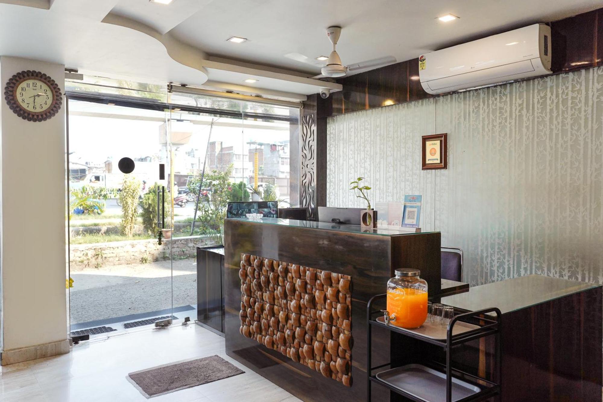 Hotel Sheldon International Near Science City コルカタ エクステリア 写真
